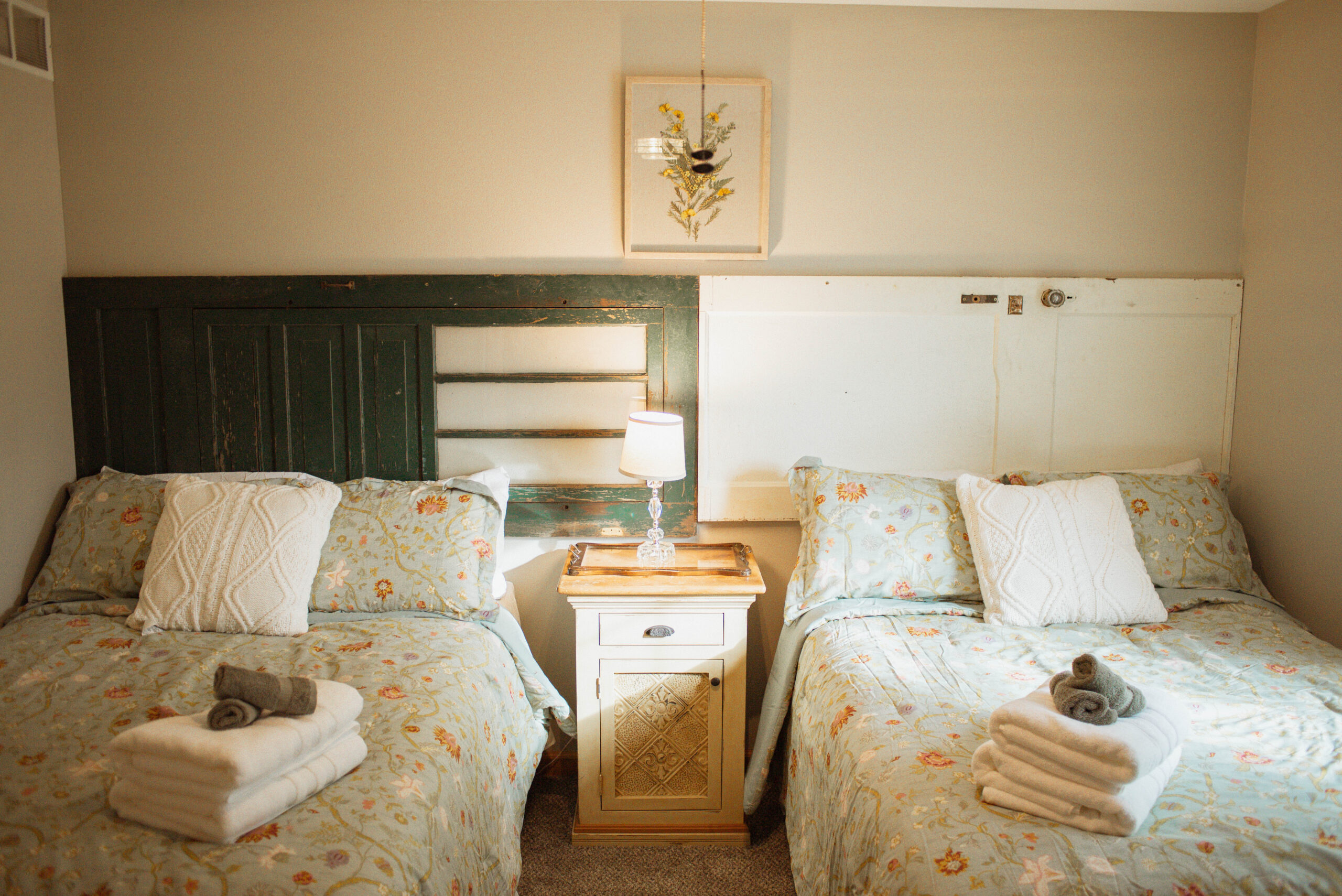 HiddenCreek-FrenchHenHouse-135